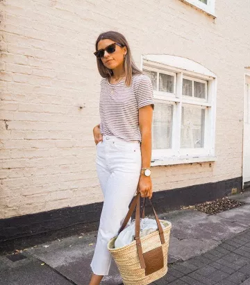 Straight Jeans White de Charlotte Olivia en la cuenta de Instagram @iamcharlotteolivia