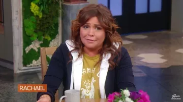 Camiseta Mother Yellow Print usada por Rachael Ray en Rachael Ray 29 de enero de 2020