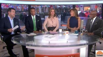 Chloé Festonné Blouse en Soie porté par Savannah Guthrie aujourd'Hui 29 janvier 2020