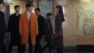 Burgundy Leather Bag worn by Yoon Se-Ri (Son Ye-jin) in Crash Landing on You Season 1 Episode 10