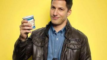 Jake Peralta Leather Jacket of Jake Peralta (Andy Samberg) in Brooklyn Nine-Nine (S01E05)