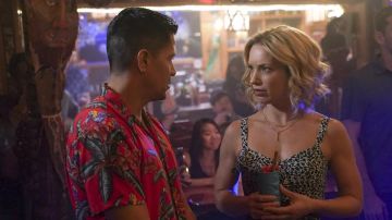 The hawaiian shirt of Thomas Magnum (Jay Hernandez) in Magnum P. I. (S02E08)