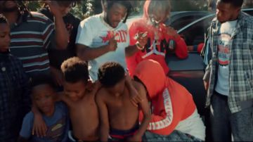 Mozzy Shirt of Mozzy in Mozzy - Big Homie From The Hood (Video Oficial)