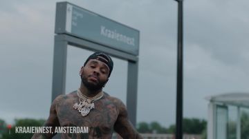 Rappers Chain of Kevin Gates in Kevin Gates - RBS Intro [Official Music Video]