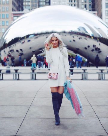 Colorblock Scarf of Victoria en la cuenta de Instagram @inthefrow