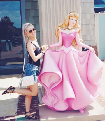 Gafas de sol Ray-Ban de Victoria en la cuenta de Instagram @inthefrow