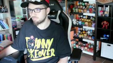 ¡La camiseta de Johnny Gargano "Johnny Takeover" de LinksTheSun en Returns and Surprises! Revisión del Royal Rumble 2020 y Worlds Collide