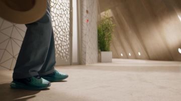 Nike Air Max 720 Vert Baskets portées par Benni (Col Farrell) comme vu dans Doctor Who (S12E03)