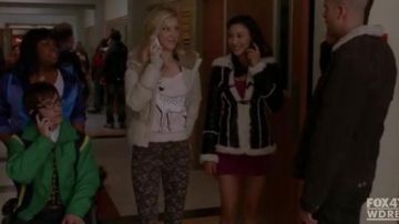 The sweater H&M with a deer brought by Brittany Pierce (Heather Morris) in the series Glee 