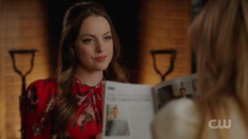 Boucles d'oreilles de Fallon Carrington (Elizabeth Gillies) dans Dynastie (S03E11)