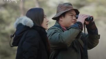 Black Fur Collar Parka worn by Yoon Se-Ri (Son Ye-jin) in Crash Landing on You Season 1 Episode 10