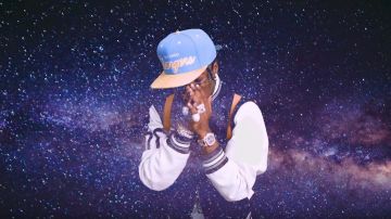 Patek Philippe en Or Nautilus 5980-1R-001 de Lil Uzi Vert dans la vidéo de musique de Yo Gotti - Pose (official Music Video) ft. Megan Toi Étalon, Lil Uzi Vert