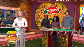 Zara imprimé Animal Jupe portée par Amy Robach sur Good Morning America le 31 janvier 2020