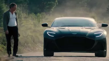 Rag & Bone White henley t-shirt worn by 007 / James Bond (Daniel Craig) as seen in No Time to Die