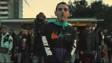 The sweatshirt Nike Air Fianso / Sofiane Zermani in her video clip #Jesuispasséchezso : Episode 12 