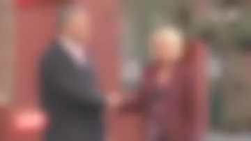 La robe à fleurs de Sophie Davant dans Affaire conclue