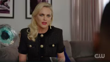Or Lien et Boucles d'oreilles de Perles d'Alexis Carrington (Elaine Hendrix) dans Dynastie (S03E11)