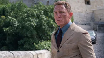 Alexander Olch The Avery Necktie worn by James Bond (Daniel Craig) as seen in No Time to Die