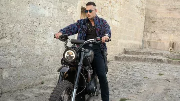 Emanuele Bicocchi handmade rings and bracelet worn by Primo (Dali Benssalah) as seen in No Time to Die