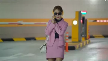 Tricot Perfecto porté par Jin Cale (Yoon Seo) Toucher le Cœur de l'Épisode 10