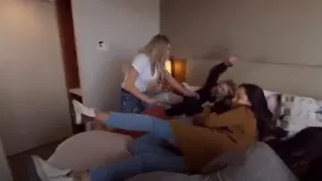 Zapatillas blancas y negras leopardo usadas por Victoria F. en The Bachelor Temporada 24 Episodio 4