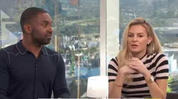 Khaite Nidia Tricot Rayé Top porté par Morgan Stewart sur E! News 4 Février 2020