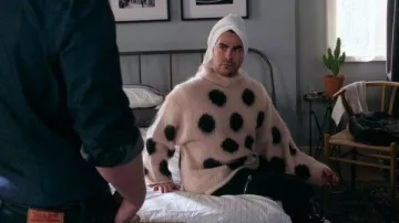 Random Identities Beige Mohair Dotted Hoodie of David Rose (Daniel Levy) in Schitt's Creek (S06E02)
