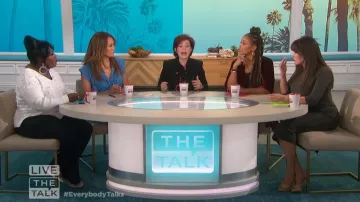 Vince Camuto Fringe Dot V-Neck Sweater worn by Sheryl Underwood on The Talk February 4, 2020