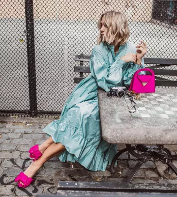 En Popeline de coton Midi Robe de Karin Teigl sur l'Instagram account @constantly_k
