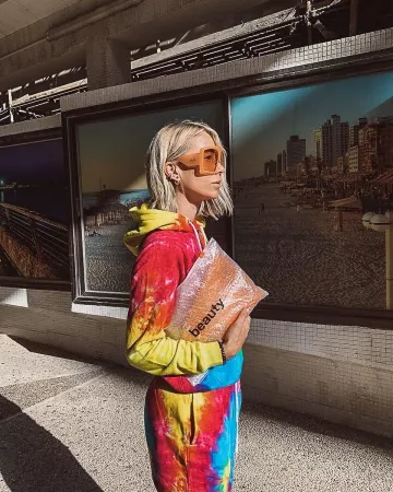 Pantalon en molleton de Karin Teigl sur l'Instagram account @constantly_k