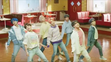 Men's Loose-Fit Cuffed-Hem Jeans worn by Kim Taehyung in the music video BTS (방탄소년단) '작은 것들을 위한 시 (Boy With Luv) feat. Halsey' Official MV