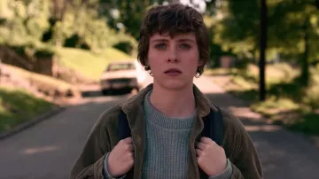 Khaki green corduroy jacket of Sydney (Sophia Lillis) in I Am Not Okay with This (Season 1)