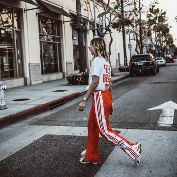 Pants Red of Karin Teigl on the Instagram account @constantly_k