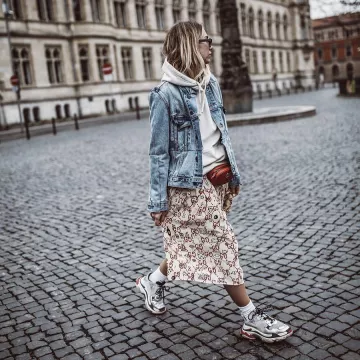 Leather Belt Bag of Karin Teigl on the Instagram account @constantly_k