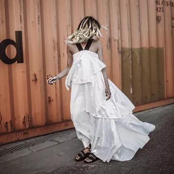 Givenchy Curseurs Noir de Karin Teigl sur l'Instagram account @constantly_k