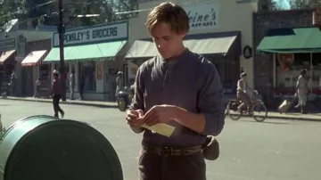 Brown belt used of Noah (Ryan Gosling) in never forget