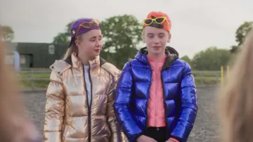 Or Manteau de Becky (Kerry Ingram) en champ Libre (S03E06)