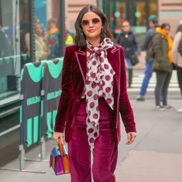 BOYY Color Block Lucas usado por Lucy Hale Build Studios 5 de febrero de 2020