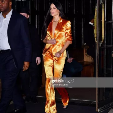Cinq à Sept Kylie Pant usado por Kacey Musgraves Boy Smells Slow Burn Lanzamiento 5 de febrero de 2020