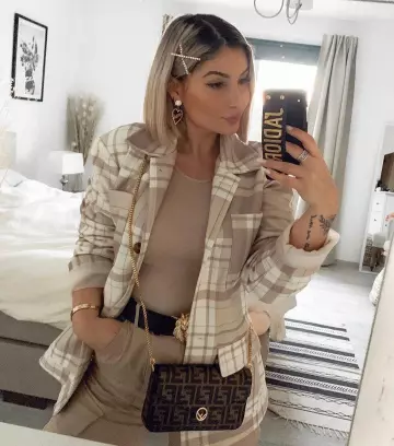 The chequered Lufy account on the Instagram of @lufyyyy