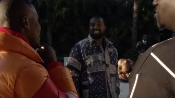 Kapital Blue Bandana Patchwork Jacket de Kanye West en el video musical Dababy - Shut Up (Video Musical Oficial)