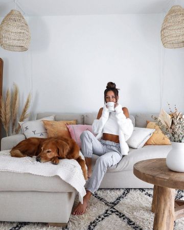 Jogger Gris de Danielle Brown sur Instagram account @danielleebrownn