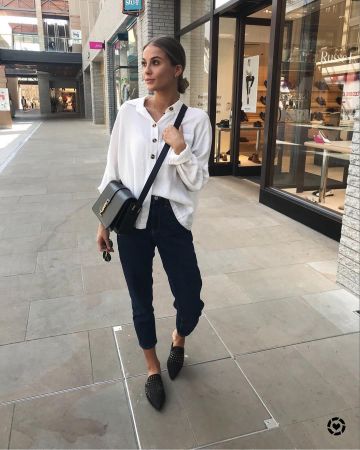 Knot Wo­ven Mules of Nadia Anya on the Instagram account @nadiaanya__