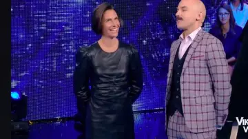 The short dress round neck in Black leather Alessandra Sublet in Friday, anything goes with Arthur to the 07.02.2020