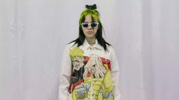 White sunglasses worn by Billie Eilish in Billie Eilish - Funny Moments