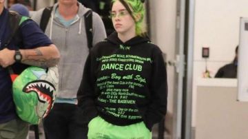 Slime sweats of Billie Eilish in Billie Eilish - Funny Moments