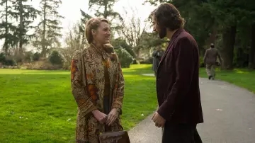 Abrigo largo estampado de kimono usado por Adaline Bowman (Blake Lively) como se ve en The Age of Adaline