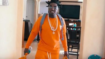 Kodak Black matching outfits with miscellaneous objects : r