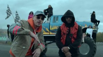 La veste marron clair de Mister V dans son clip GANG feat. Dosseh