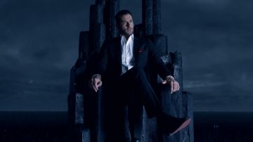 Les chaussures Christian Louboutin portées par Lucifer Morningstar (Tom Ellis) dans la série Lucifer (S04E10)